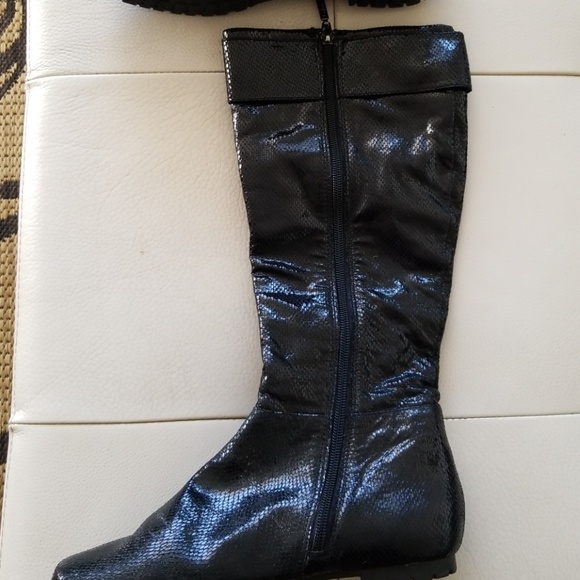 Boots - Picture 6 of 6
